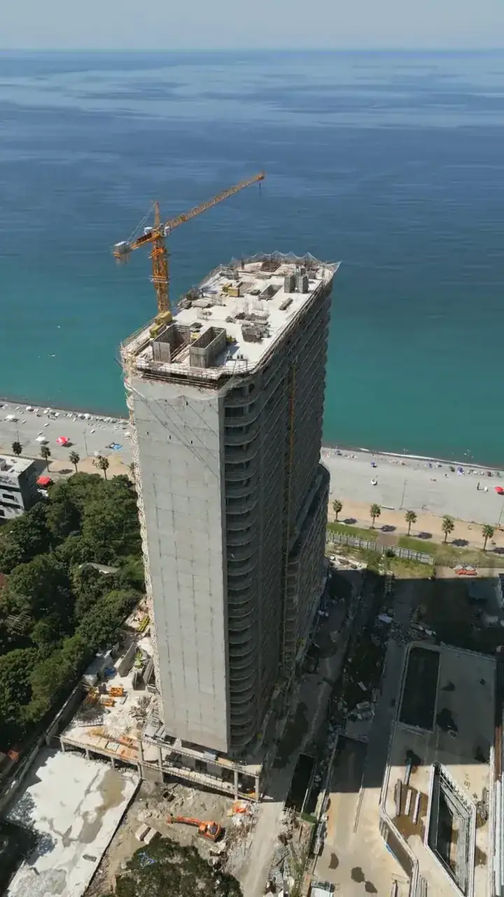 The tower, the promenade and the sea in front of it